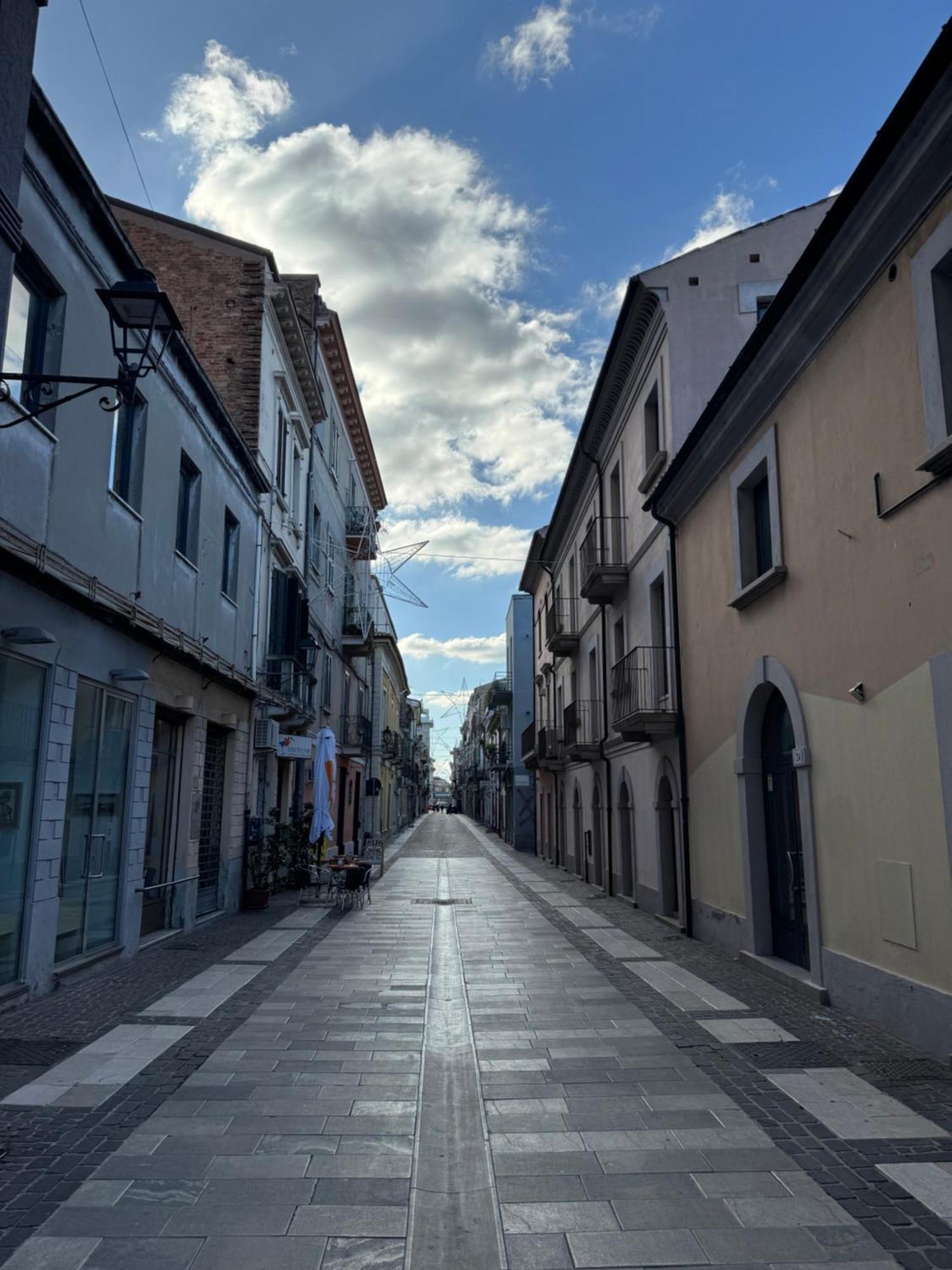 Casa Manthone - Luxrental Apartments Pescara Kültér fotó